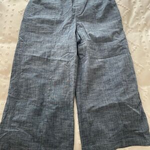 Reitmans Blue Chambray Wide Leg Capri Pants